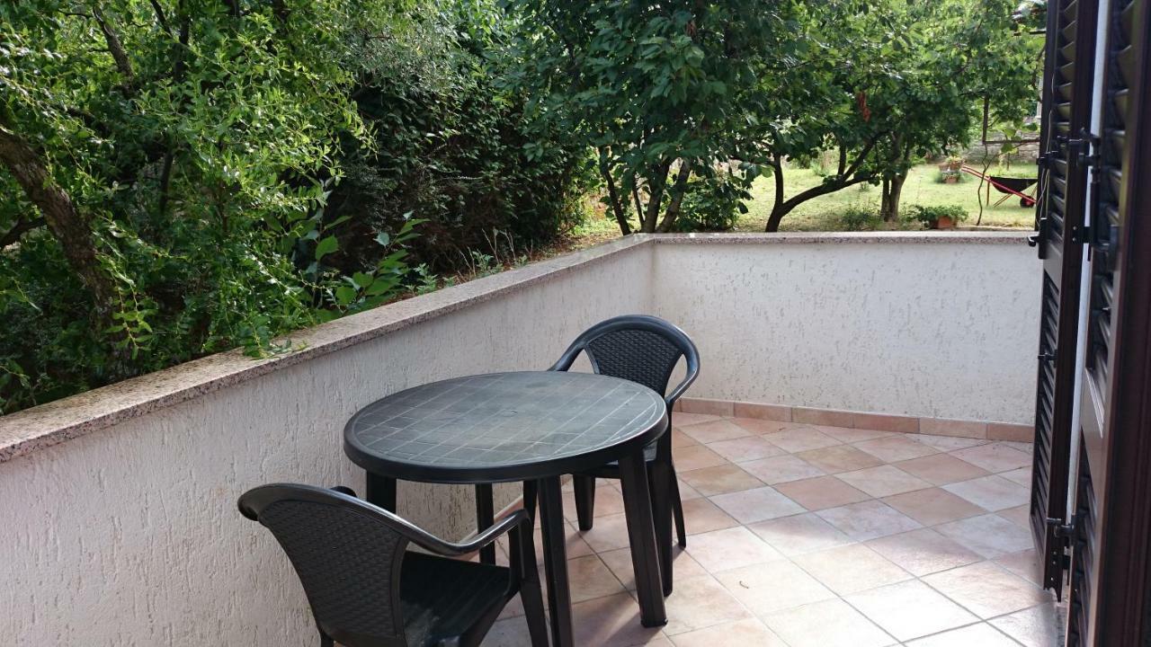 Apartman Dino Tar-Vabriga Exterior photo