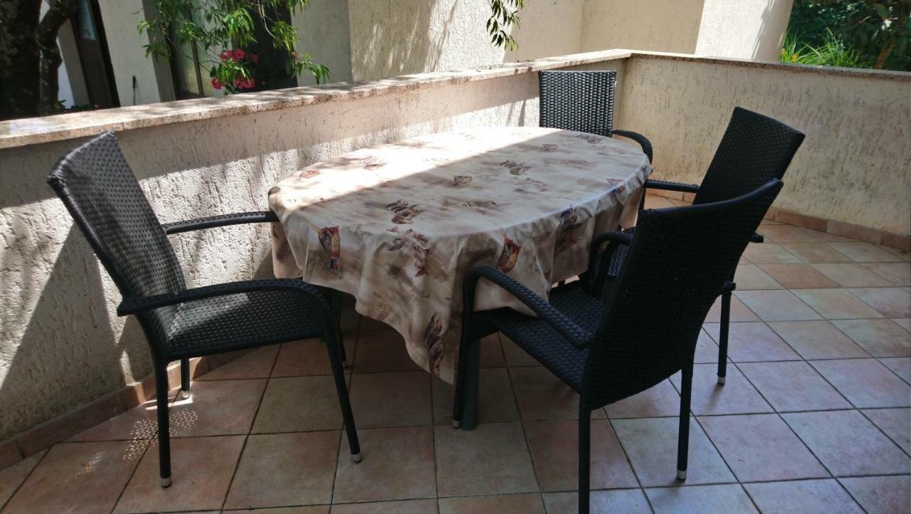 Apartman Dino Tar-Vabriga Exterior photo